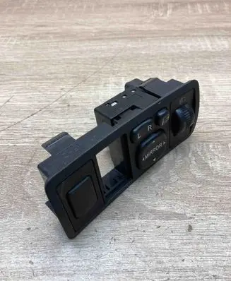 Toyota Avensis T250 Wing mirror switch 183575 37166