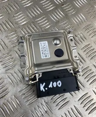 Mercedes-Benz GLE (W166 - C292) Adblue control unit A0009003213