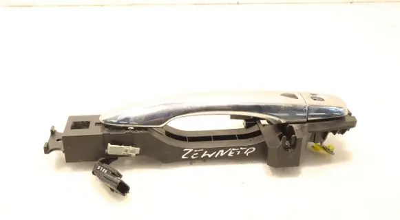 Nissan X-Trail T32 Front door exterior handle/bracket L2G4GA