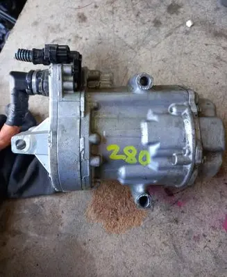 Renault Captur II Air conditioning (A/C) compressor (pump) 926003211R 03F05662 0424002320