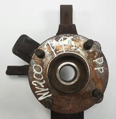 Nissan NV200 Front wheel hub spindle knuckle 40014-3LG0H