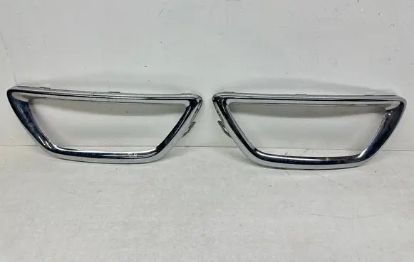 Renault Captur Front bumper lower grill 620757429R 620747266R 620757429