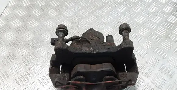 Volkswagen PASSAT B6 Front brake caliper