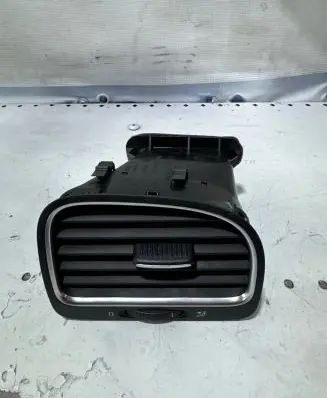 Volkswagen Golf VI Dashboard side air vent grill/cover trim 5K0819704 5K0819710