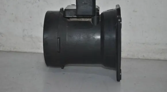 Audi A4 S4 B6 8E 8H Mass air flow meter 078133471E
