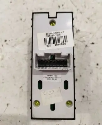 Hyundai i40 Electric window control switch 935703Z000