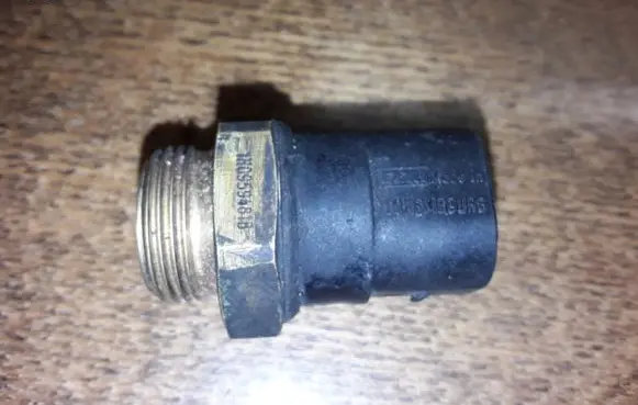 Volkswagen Sharan Fuel temperature sensor 1H09594818