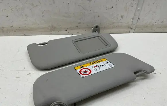 Toyota RAV 4 (XA50) Sun visor TW20283000