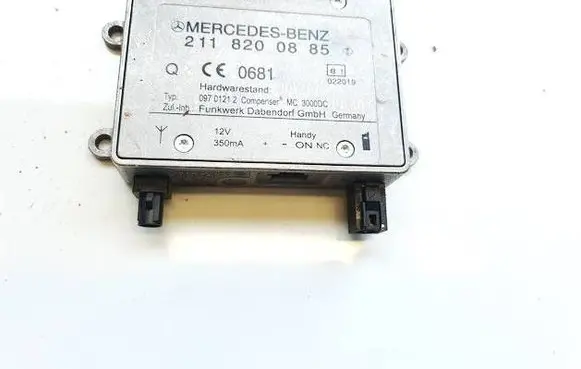 Mercedes-Benz ML W164 Antenna control unit 2118200885