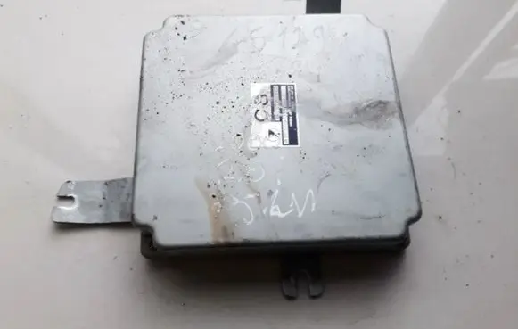 Subaru Impreza I Engine control unit/module 22611AE670 A18-000D84