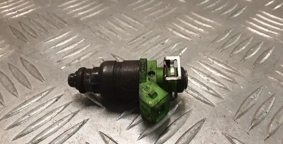 Audi A6 S6 C5 4B Fuel injector 078133551BB