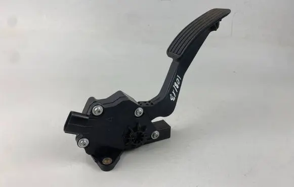 Subaru Impreza III Accelerator throttle pedal 36010AG140