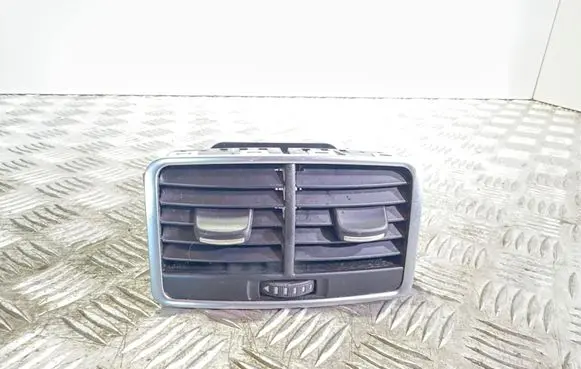 Audi A6 S6 C6 4F Rear air vent grill 4F0819203C