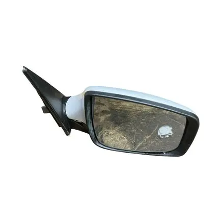 Hyundai ix20 Front door electric wing mirror E4023372