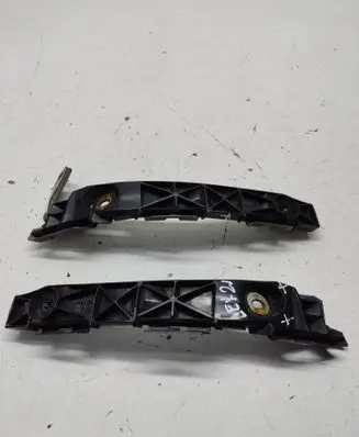Lexus IS 220D-250-350 Rear bumper mounting bracket 5256253010 5256353010