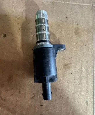 Peugeot 2008 II Camshaft vanos timing valve 9812046280 SA304164 13152446