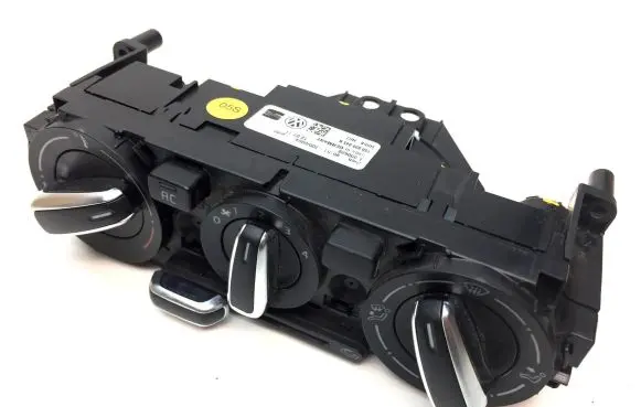 Volkswagen Up Climate control unit 1S0820045N
