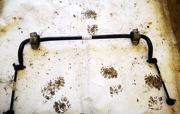 Tesla Model 3 Front anti-roll bar/sway bar 114438100C