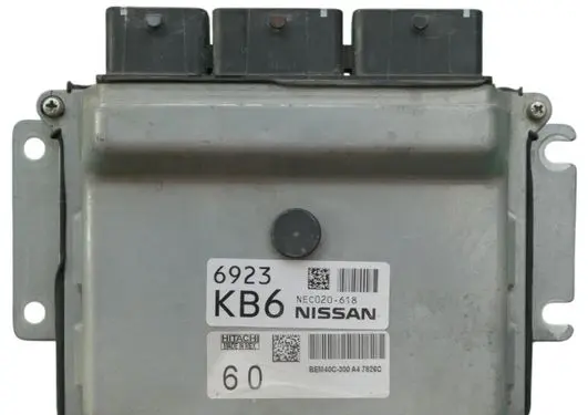 Nissan Sentra B17 Engine control unit/module ECU HITACHI NEC020618 BEM40C300