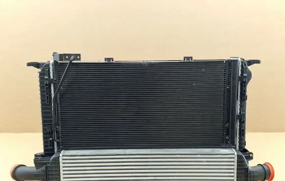 Audi Q3 8U Radiator set 