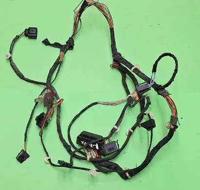 Skoda Octavia Mk1 (1U) Front door wiring loom/harness boot 1U0971120BG