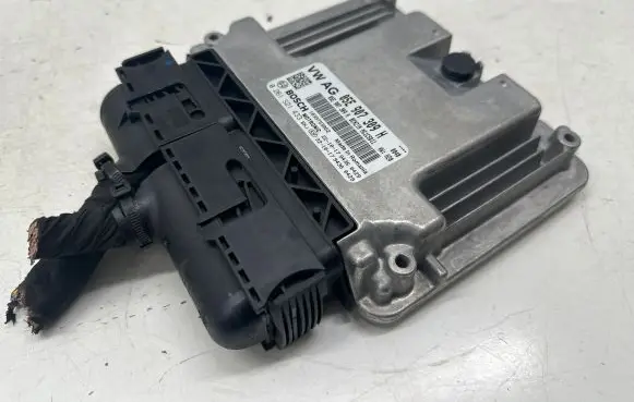 Skoda Kamiq Engine control unit/module 05E907309H 0261S21433