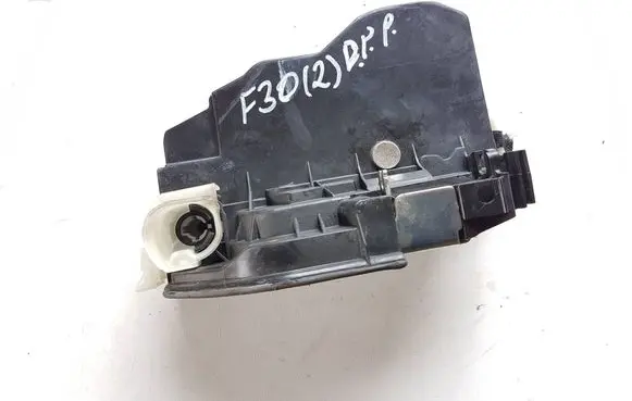 BMW 3 F30 F35 F31 Front door lock 7202150