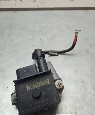BMW 3 E90 E91 Glow plug pre-heat relay 7798000 0004409711 52212010