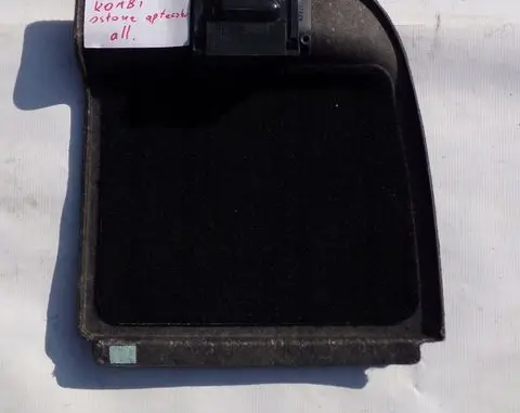 Volkswagen PASSAT B5 Other trunk/boot trim element 4A9864767
