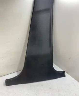 Mercedes-Benz C W204 (B) pillar trim (bottom) A2046900425