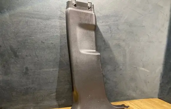 Land Rover Range Rover Evoque L551 (B) pillar trim (bottom) K8D224397AC