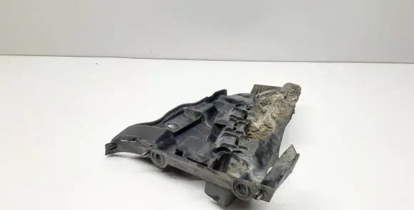 Volvo XC70 Front bumper mounting bracket 31214961