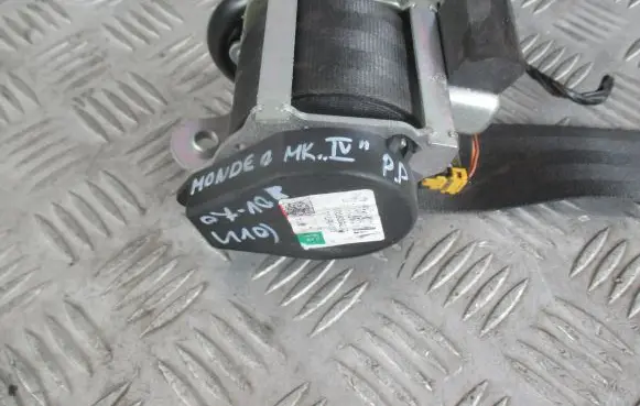 Ford Mondeo MK IV Front seatbelt