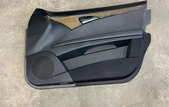 Mercedes-Benz E W211 Front door card panel trim A2117208667 7686837