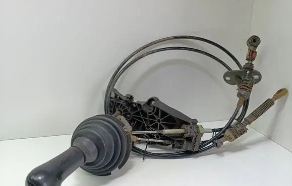Ford Fiesta Gear shifter/selector 2S6R7E096AA