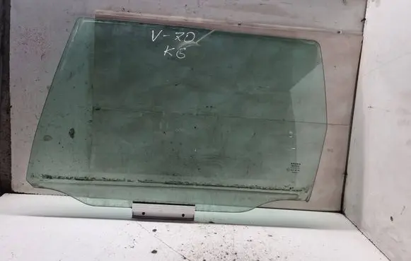 Rear door window glass