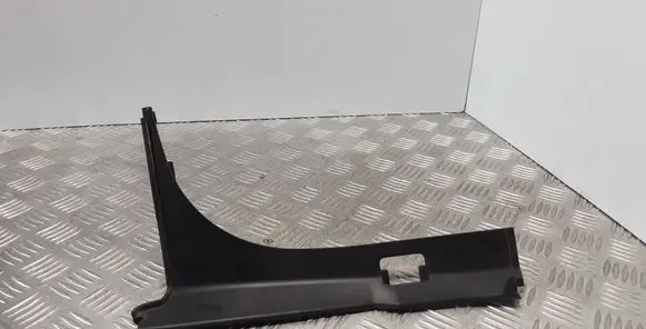 Subaru B9 Tribeca Rear/tail light trim molding 