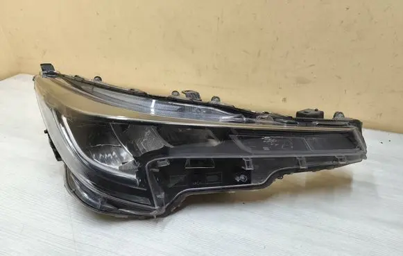 Toyota Corolla E210 E21 Headlight/headlamp 90119224 8111002S60