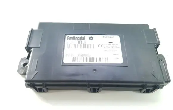Dodge Challenger Keyless (KESSY) go control unit/module 68234228AB P68230335AB