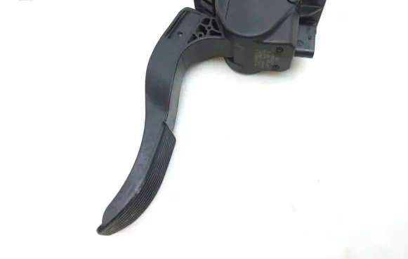 Mercedes-Benz Sprinter W906 Accelerator throttle pedal A9063000304