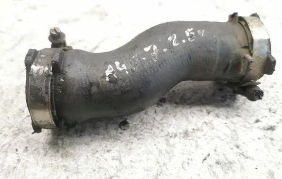 Audi A4 S4 B7 8E 8H Intercooler hose/pipe