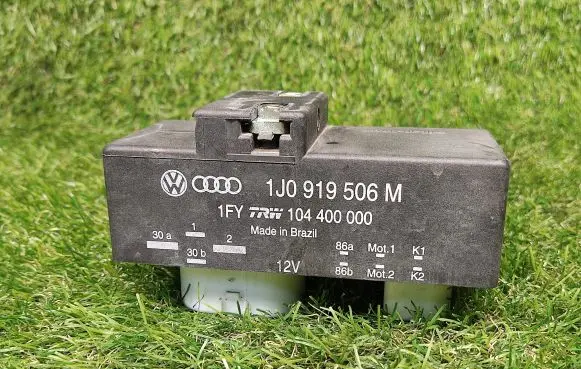 Volkswagen Polo V 6R Fan control module 1J0919506M
