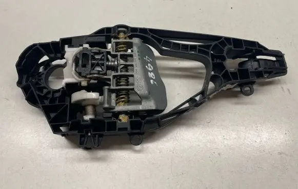 BMW 7 G11 G12 Front door exterior handle/bracket 