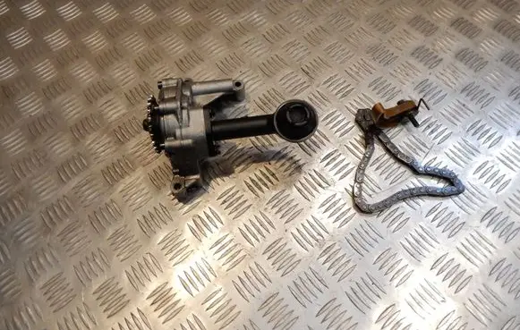 Oil pump