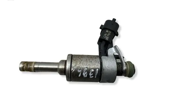 Maserati Levante Fuel injector 0261500427
