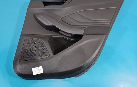 Ford Focus Coupe rear side trim panel X7G01A27504C IMPRK1583054