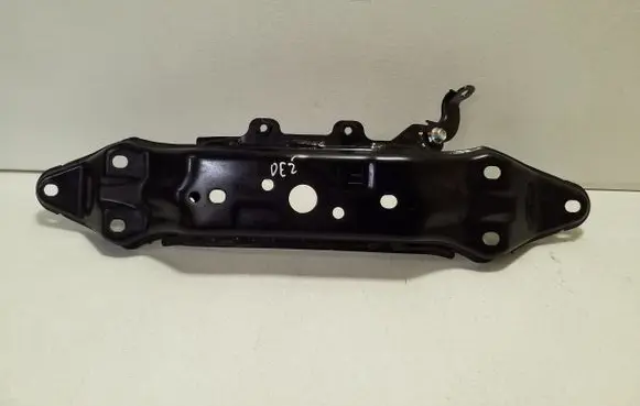 Subaru Impreza VI Gearbox mounting bracket