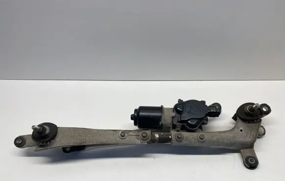 Subaru Legacy Front wiper linkage and motor 38379CL