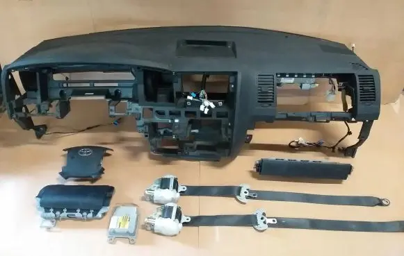 Toyota Tundra II Dashboard