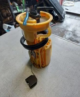 Volkswagen Multivan T5 In-tank fuel pump 7E0919050B